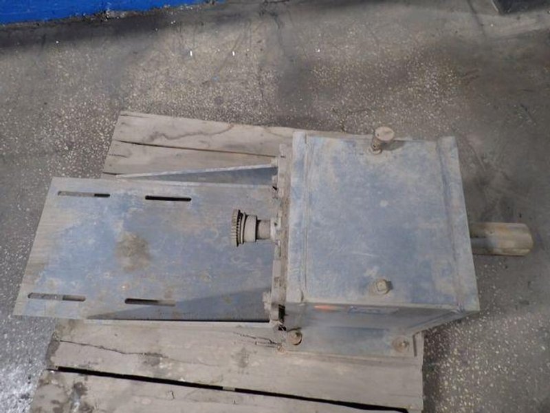 FALK 15 HP GEAR REDUCER  -  152-80FZ3B