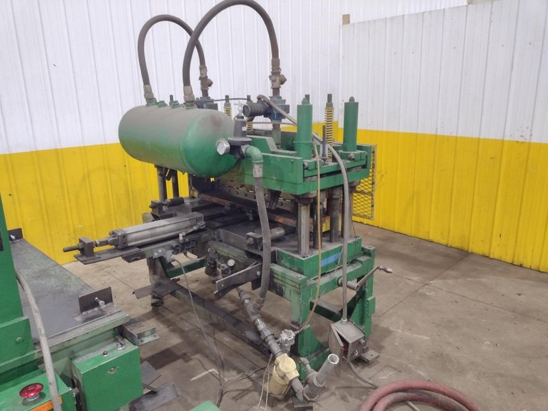 36" HI-RIB AG PANEL LINE: 14 STAND BRADBURY MODEL M2.548-14 ROLLFORMER &amp; AIRAM CUTOFF PRESS: YOBRO #26013