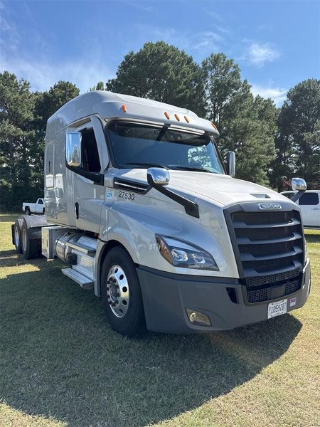 2020 Freightliner Cascadia 126 1FUJHHDV9LLMA8506