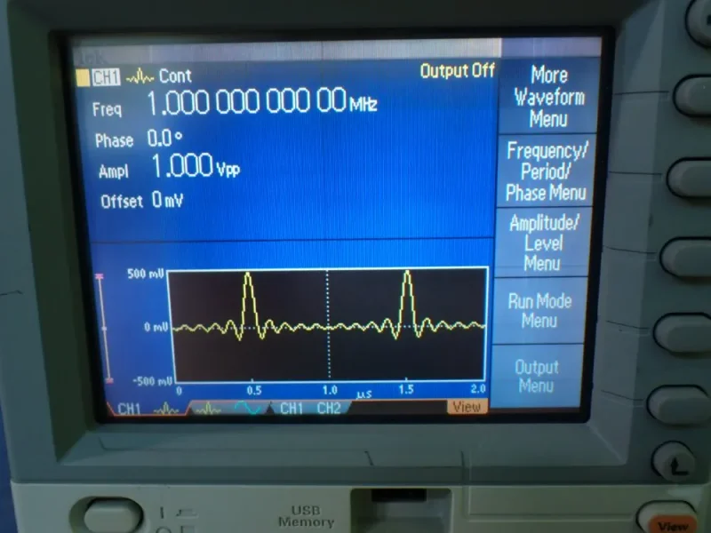 TEKTRONIX DUAL CHANNEL ARBITRARY / FUNCTION  -  AFG3102