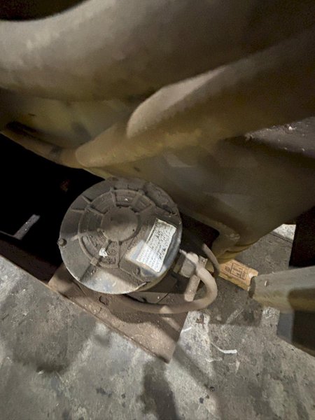 3" CINCINNATI CENTERLESS GRINDER: STOCK #22934