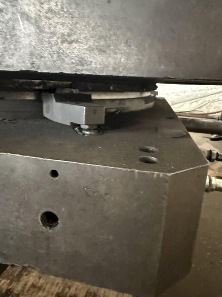 40" X 50" DEVLIEG AIR LIFT ROTARY TABLE. STOCK # 0221426