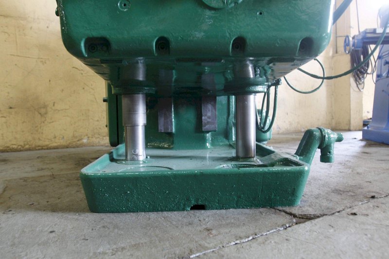 KEARNEY &amp; TRECKER MODEL #310-TF VERTICAL MILL: STOCK #73590