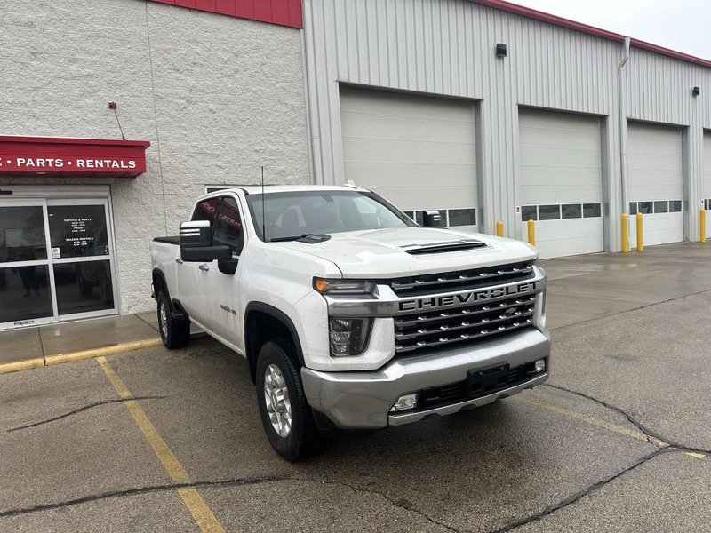 Chevrolet Silverado 2500HD LTZ Crew Cab 4×4, 2023 – 6.6L Duramax Diesel | 61,218 Miles