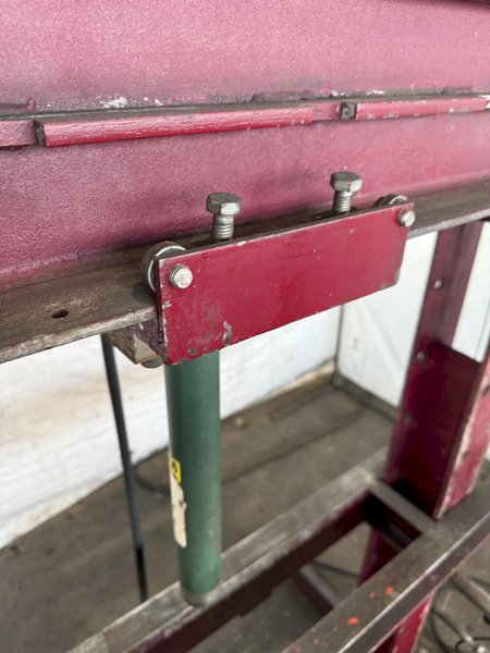 10 TON SPX H-FRAME HYDRAULIC SHOP PRESS. STOCK # 1165323