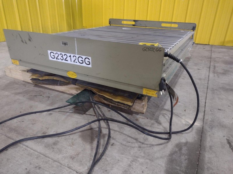 3800 LBS X 60" X 42" SOUTHWORTH MODEL #LS4-36 HYDRAULIC SCISSOR LIFT TABLE WITH ROLLER TOP, 110 VOLT: STOCK #20886