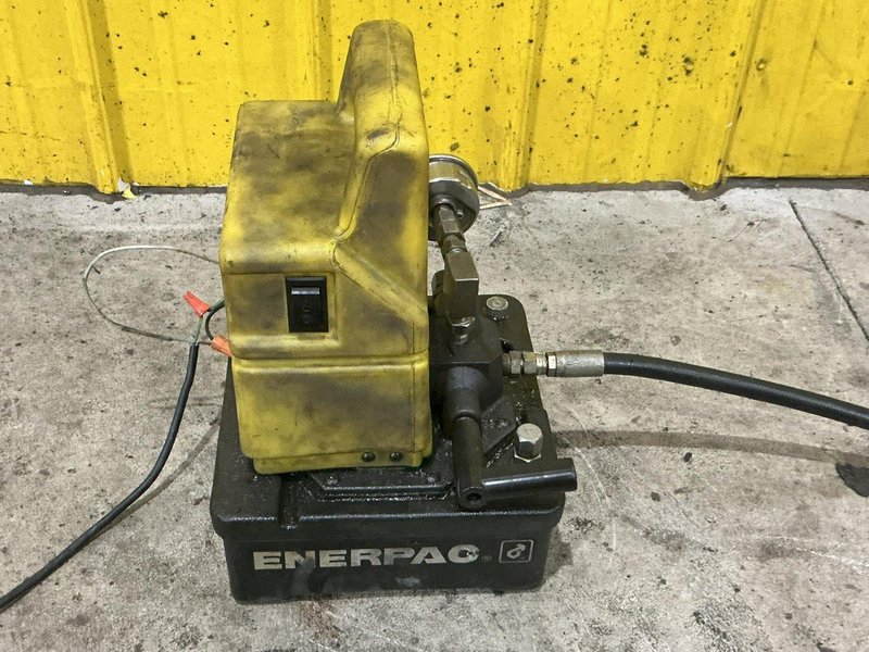 1/2 HP ENERPAC MODEL #PUJ1200B ELECTRIC HYDRAULIC PUMP, 110 V: STOCK #24832