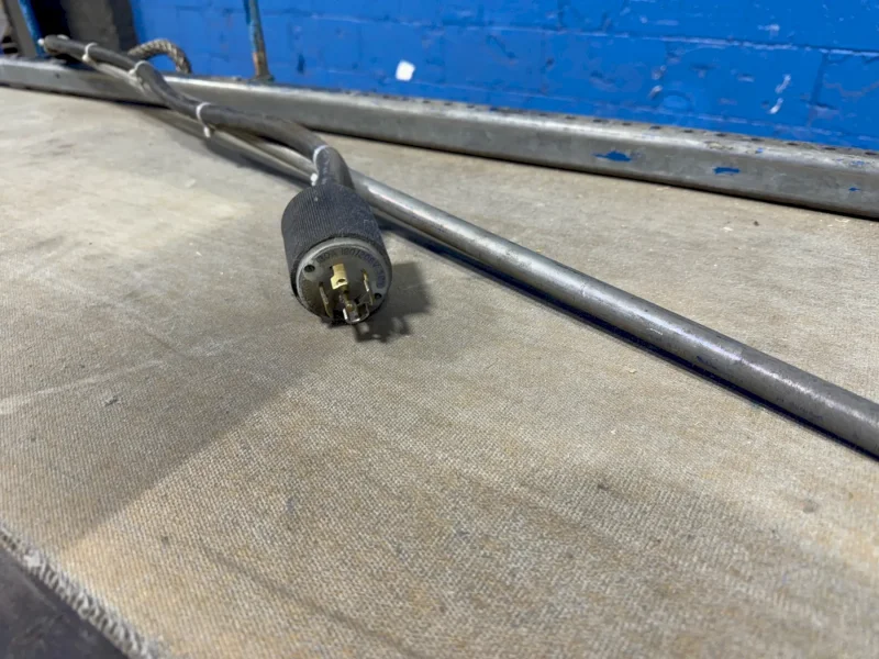 19” X 442” X 32” POWER BELT CONVEYOR