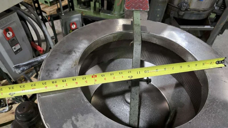 HSIN DER 25LB Capacity STM-20 Parts Centrifuge - 1 of 6