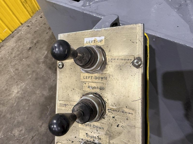 5" X 5" X 1/2" PULLMAX MODEL #Z41 VERTICAL/HORIZONTAL HYDRAULIC ANGLE ROLL: YOBRO #25804