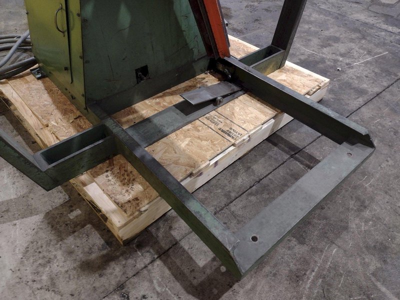 BRADBURY MOTORIZED COIL REEL UNCOILER: YOBRO #24950