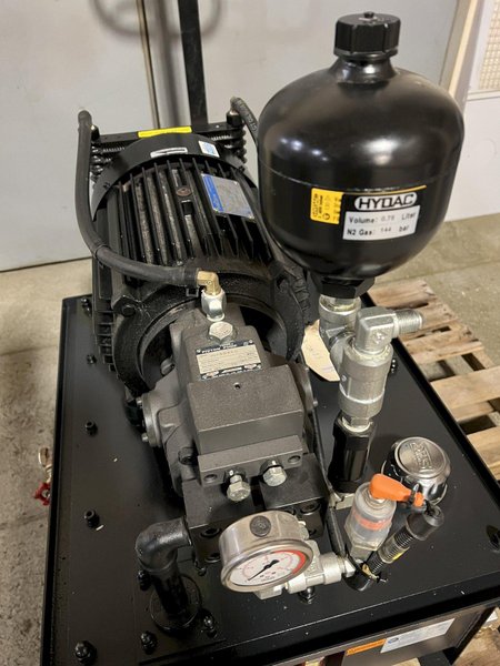 Hydtec MV0127-000086 CNC Hydraulic Power Unit w/ Higen Pump | 14 L/min @ 60Hz | From Doosan HMC