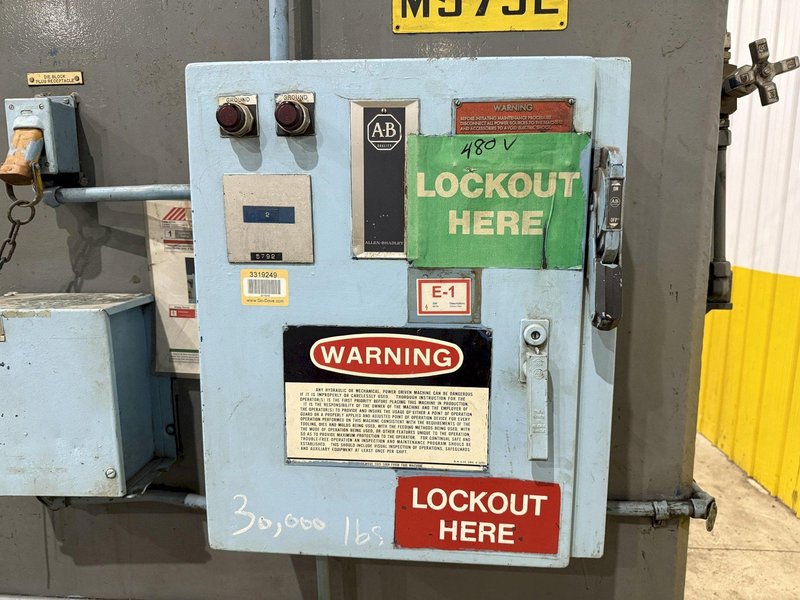 150 TON WILLIAMS &amp; WHITE HYDRAULIC C-FRAME STRAIGHTENING PRESS 24" STROKE: YOBRO #24086