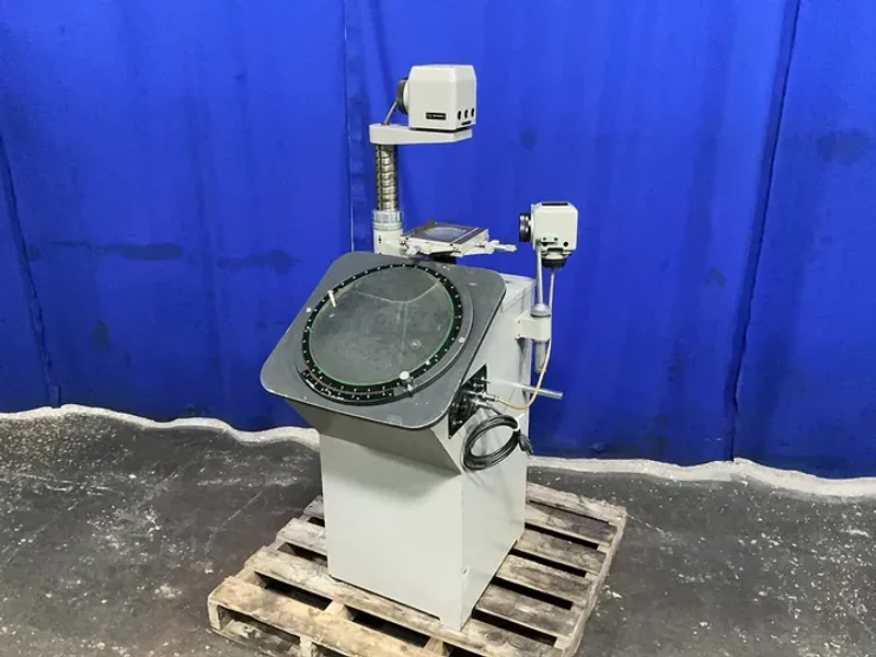 Mitutoyo 14" Optical Comparator - Pv-350