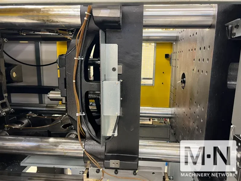 165 TON 8.8 OZ MILACRON ALPHA-S150iB ROBOSHOT INJECTION MOLDING MACHINE MFG 2021