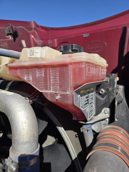 PETERBILT 567 - Trucks