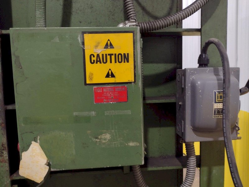 60&quot; X 30&quot; PIQUA SERIES 40 HYDRAULIC VERTICAL BALER: STOCK #18802