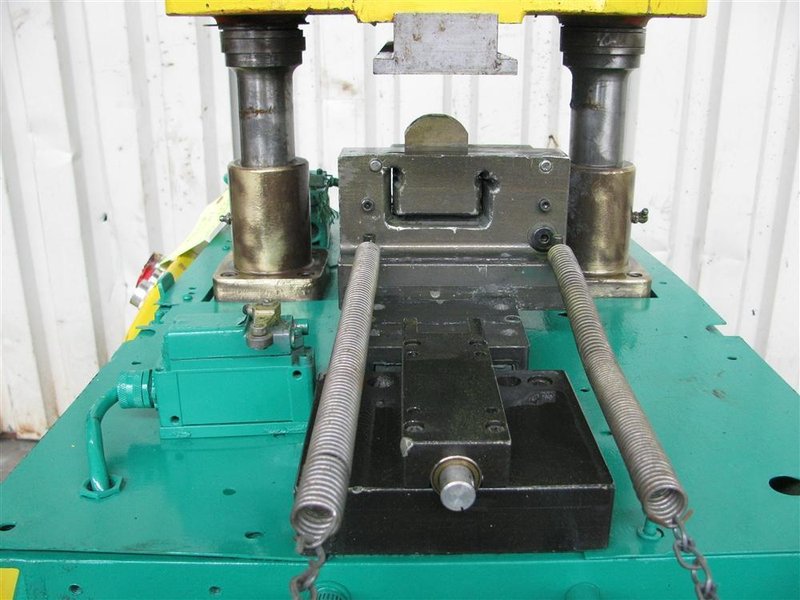 10 TON ARDCOR 2-POST CUTOFF PRESS: STOCK #17962