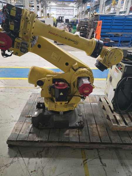 FANUC R-2000IC/210F ROBOT / R30IB CONTROLLER MISSING TEACH PENDANT USED