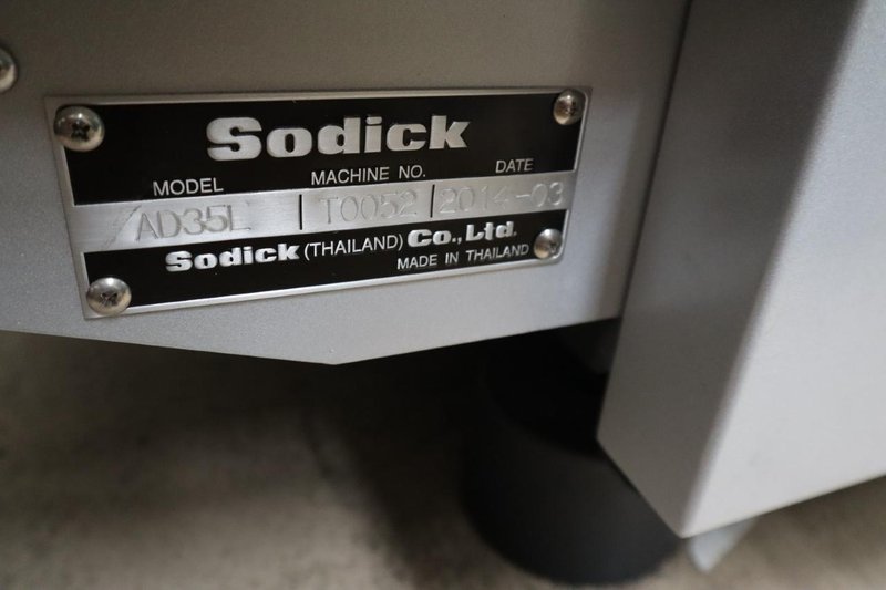 Sodick AD35L CNC EDM Sinker Electrical Discharge Machine, 4 Electrode Changer, Sytem 3R Head, LN2 Control, C (U) Axis- Auction Item