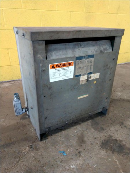30 KVA GOULD 480-208Y/120 3 PHASE POWER TRANSFORMER: STOCK #13431