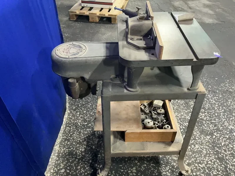 DELTA 9”X18” SHAPER