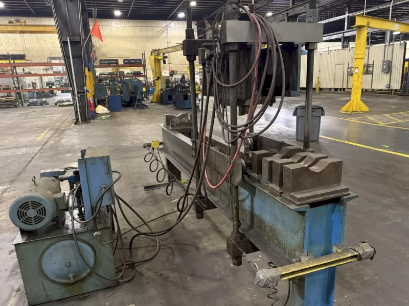 DRILCO TRAVELING HEAD HYDRAULIC STRAIGHTENING PRESS: YOBRO #25865