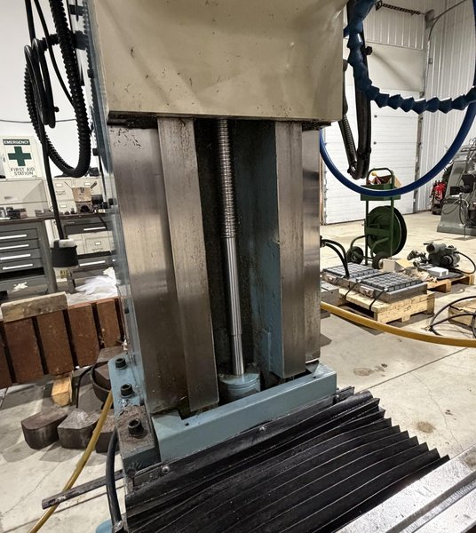 SWI TRAK DPMSX 2P, 3 Axis CNC Bed Mill
