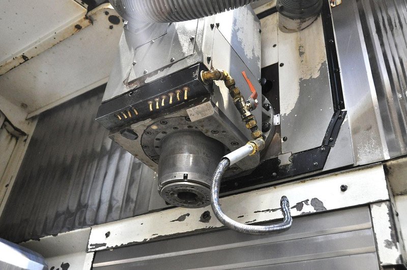 DMG Deckel Maho DMU 60T X: 630 - Y: 560 - Z: 560 mm