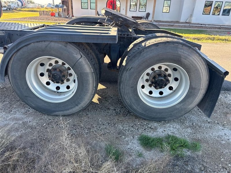 2020 Freightliner Cascadia 1FUJHHDV9LLLC1673