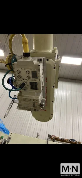6 AXIS NACHI ROBOT MODEL MC20-03 MFG 2017