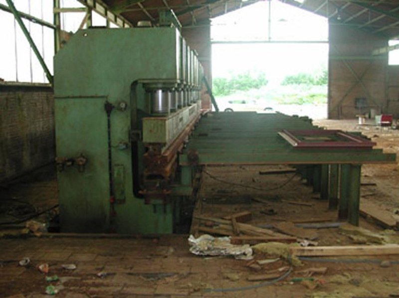 Bakker - 1500 ton x 12 meter