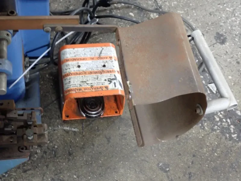 AMP INCORPORATED 3"X 7" TERMINATING CRIMPING PRESS  -  1-471273-1