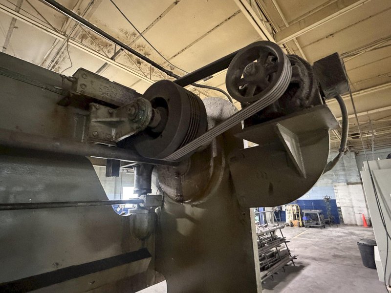 150 TON X 10' DRIES AND KRUMP CHICAGO MODEL #410-D MECHANICAL PRESS BRAKE: YOBRO #24980