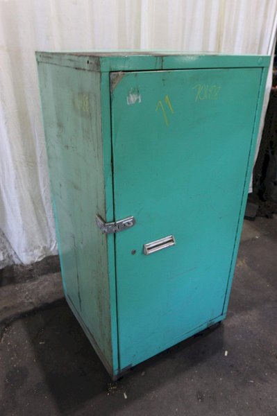 11 DRAWER NUE-ERA VIDMAR STYLE CABINET: STOCK #65224