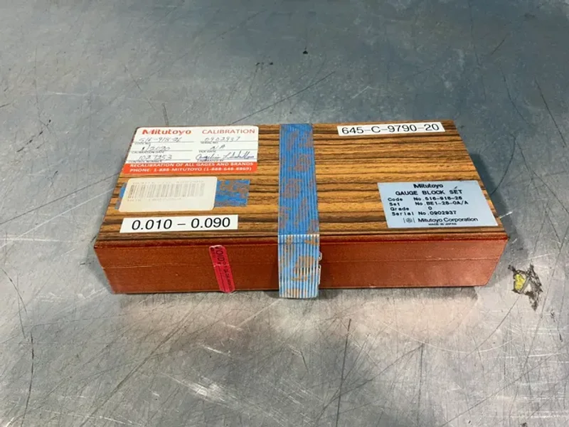 Mitutoyo  Gauge Block Set  - 516-918-26
