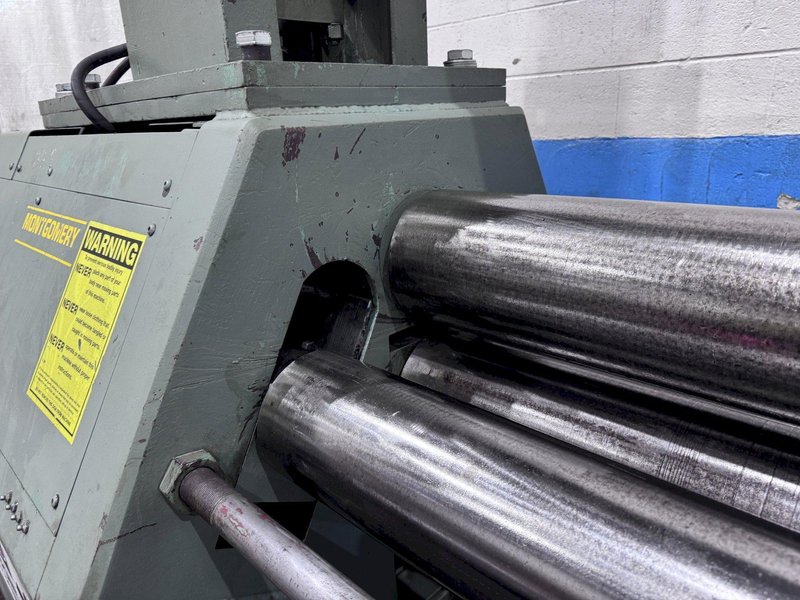 6' X 1/4" MONTGOMERY HYDRAULIC PLATE BENDING ROLLS WITH SHEET SUPPORTER: STOCK #80715