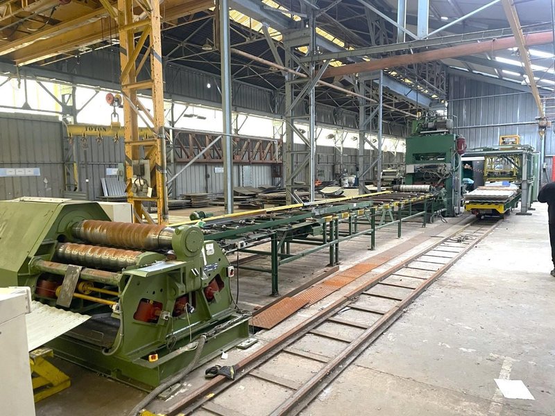 Pinchart Deny punching press + Lisse CBC 1250 x 8 mm