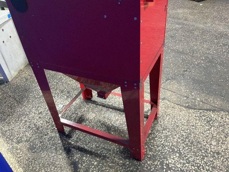 34”x21”x14” Chamber Abrasive Blast Cabinet