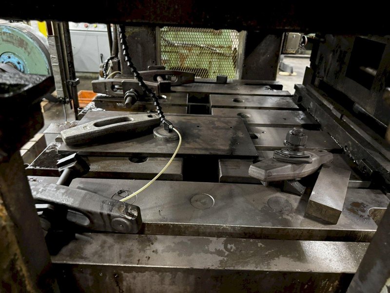 100 TON MINSTER P2-100-42 PIECE MAKER STRAIGHT SIDE HIGH SPEED PRESS. STOCK # 0883325