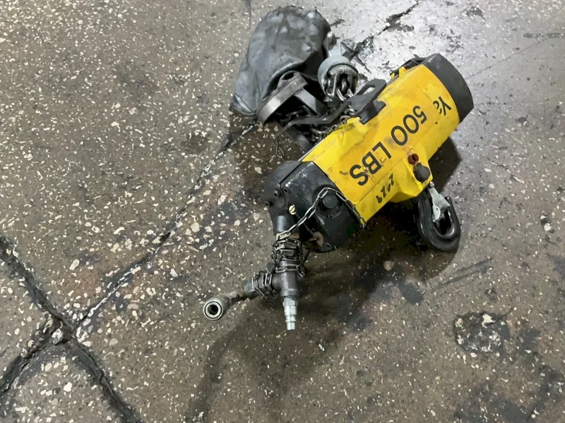 YALE 1/4 TON HOIST  -  ACL 500