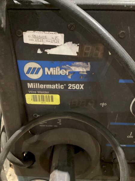 MILLER MILLERMATIC 250X Mig Welder USED
