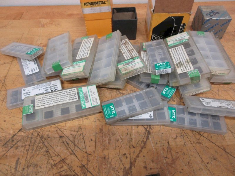 Replaceable Boring Heads, Kennametal &amp; Valenite and Carbide Turning Inserts- Auction Item