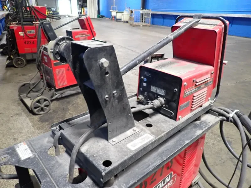 LINCOLN 350 A WELDER  -  POWER WAVE S350