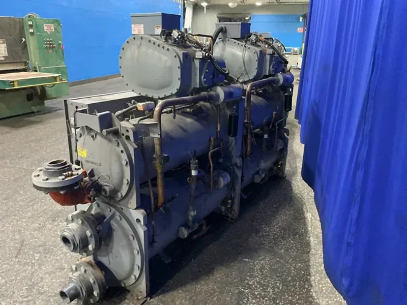 CARRIER 30 BAR WATER COOLED CHILLER  -  30HXC076R—661KA