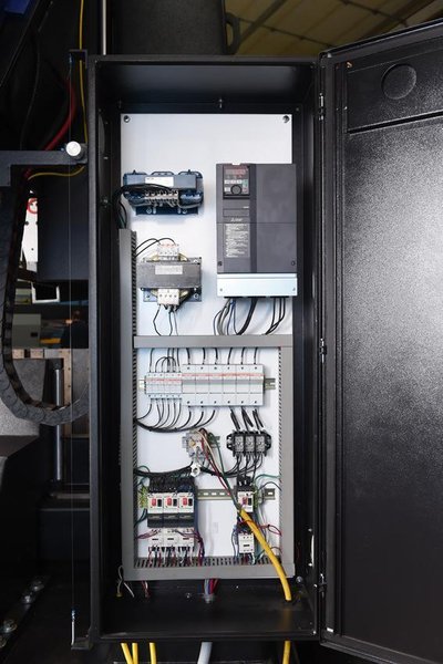 NEW 40"H x 40"W HYD-MECH H-40/40 HORIZONTAL BAND SAW