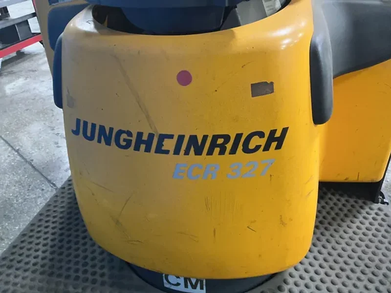 JUNGHEINRICH 6000 LBS ELECTRIC PALLET JACK  -  ECR 327