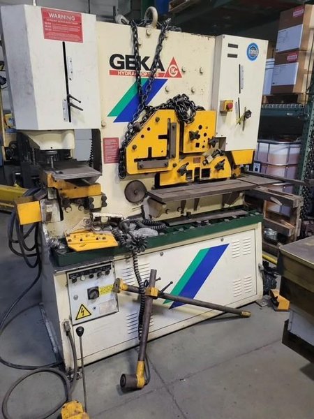 NEW 2000 GEKA HYDRACROP 110S IRONWORKER