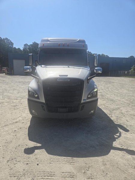 2019 FREIGHTLINER CASCADIA 126 KS7785