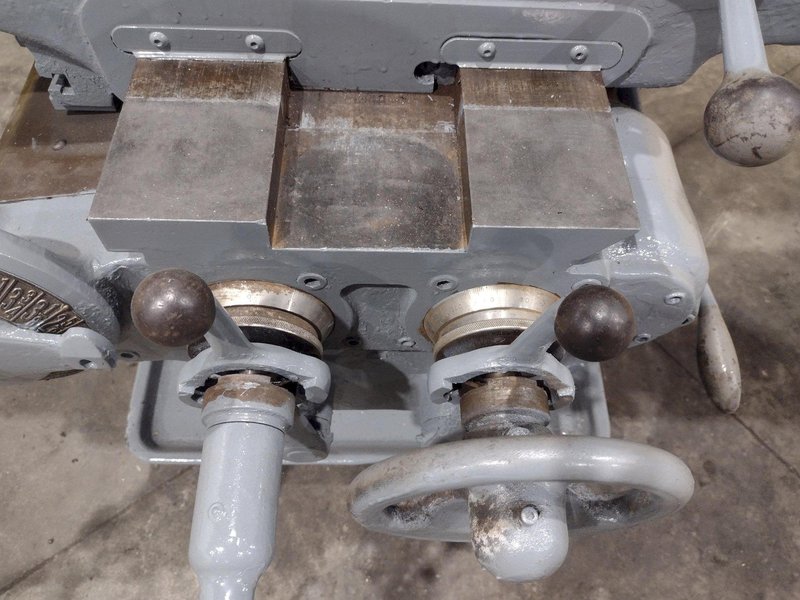 #3 KEARNEY &amp; TRECKER MILWAUKEE MODEL #3 VERTICAL MILLING MACHINE 64" x 13" x 10 HP: YOBRO #24458